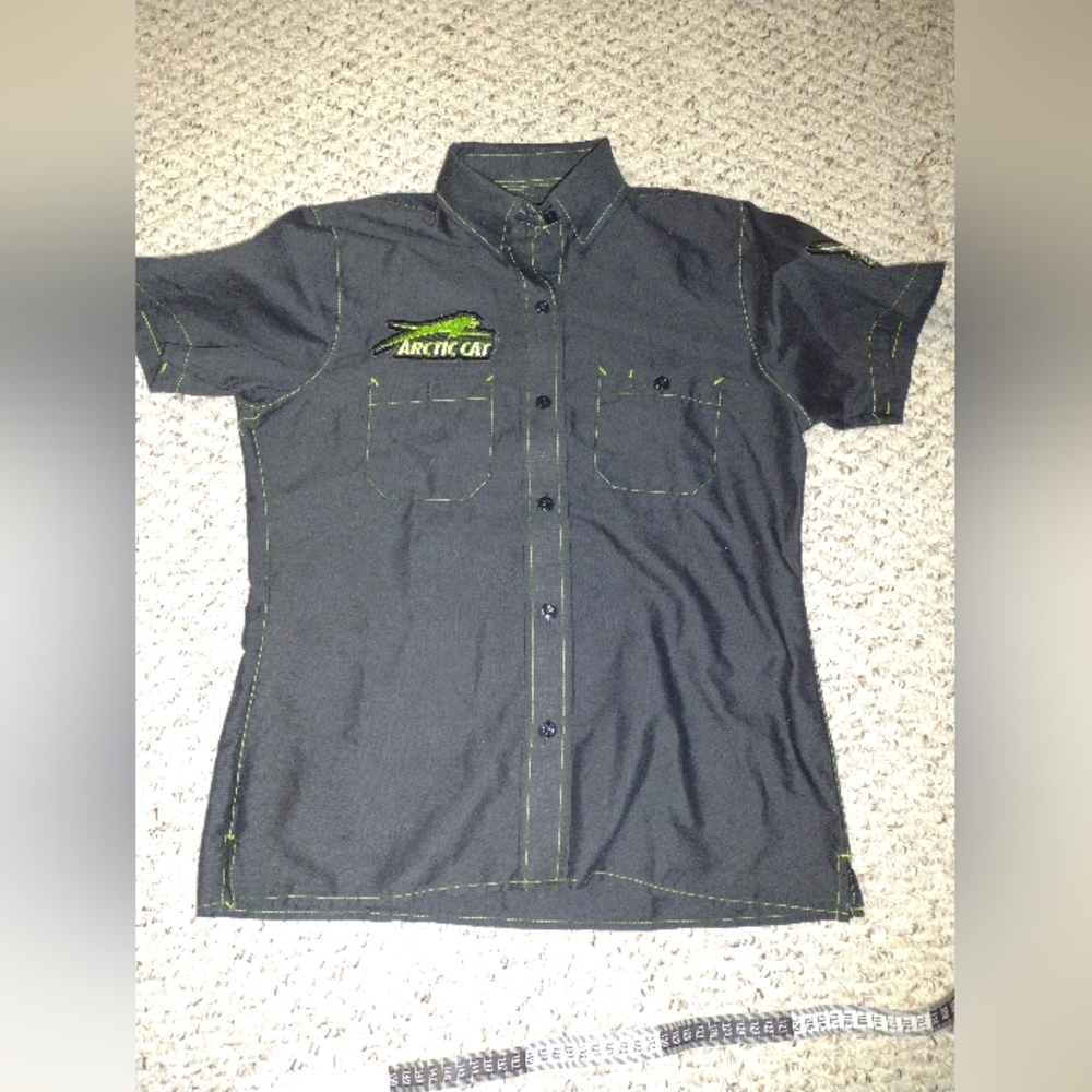 Unisex small Arctic cat work top
